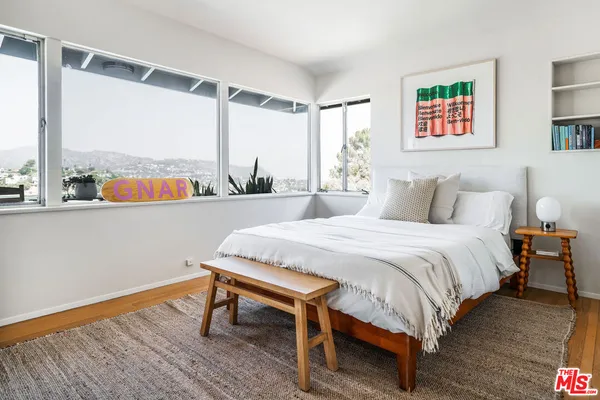 $10,000 | 1975 Micheltorena Street, Los Angeles, CA 90039