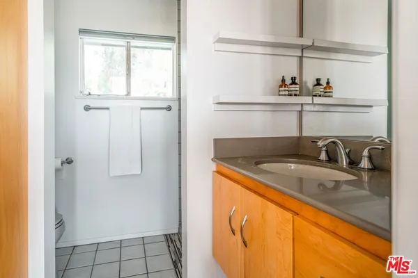 $10,000 | 1975 Micheltorena Street, Los Angeles, CA 90039