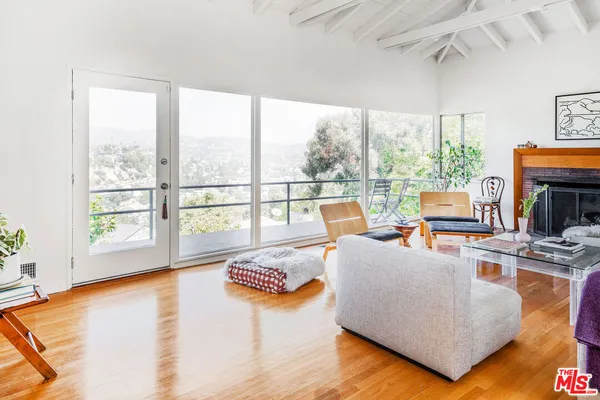 $10,000 | 1975 Micheltorena Street, Los Angeles, CA 90039