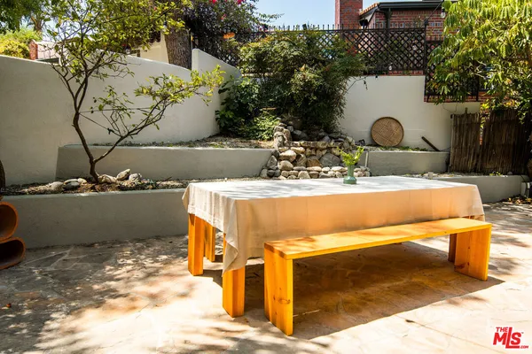 $10,000 | 1975 Micheltorena Street, Los Angeles, CA 90039