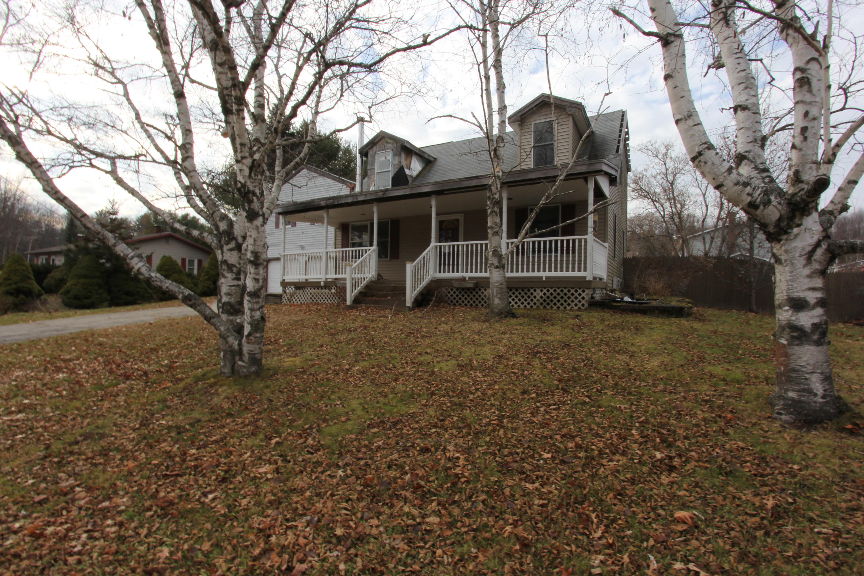 141 Rideout Avenue Lewiston, ME 04240 - Photo 17 of 30 IMG_2081