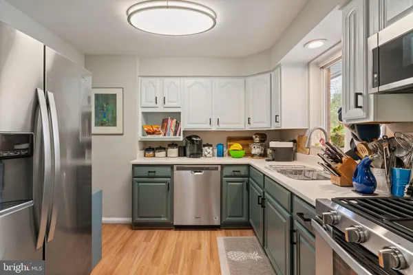 $3,600 | 3903 Whispering Lane, Falls Church, VA 22041