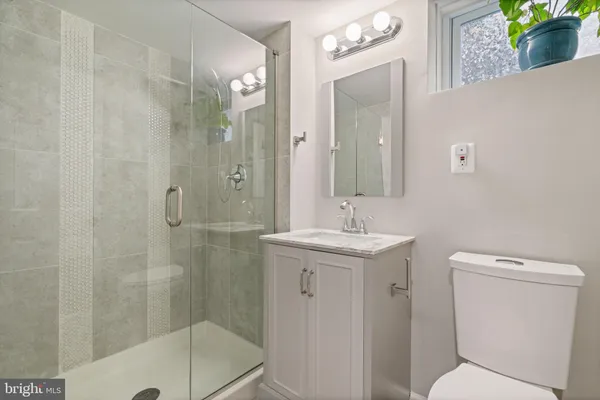 $3,600 | 3903 Whispering Lane, Falls Church, VA 22041