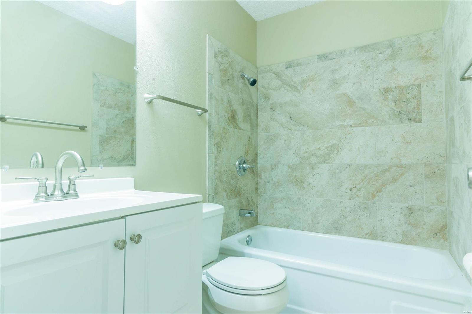 2532 Reveres Route Granite City, IL 62040 - Photo 12 of 17 Gallery Image 12