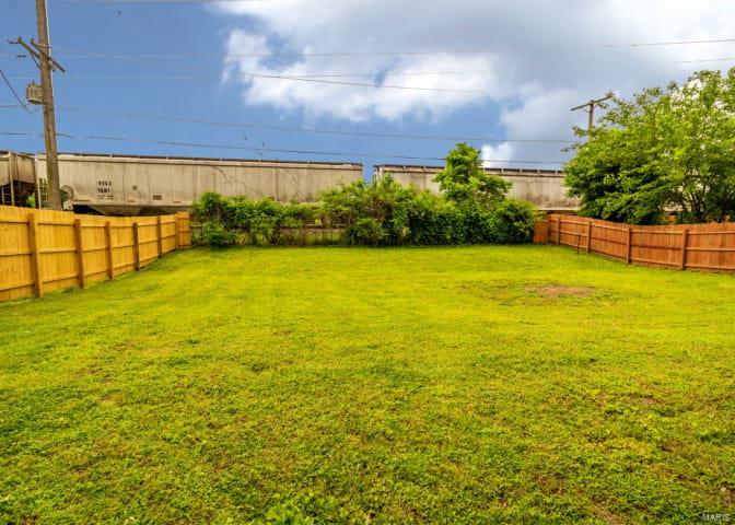 2532 Reveres Route Granite City, IL 62040 - Photo 16 of 17 Gallery Image 16