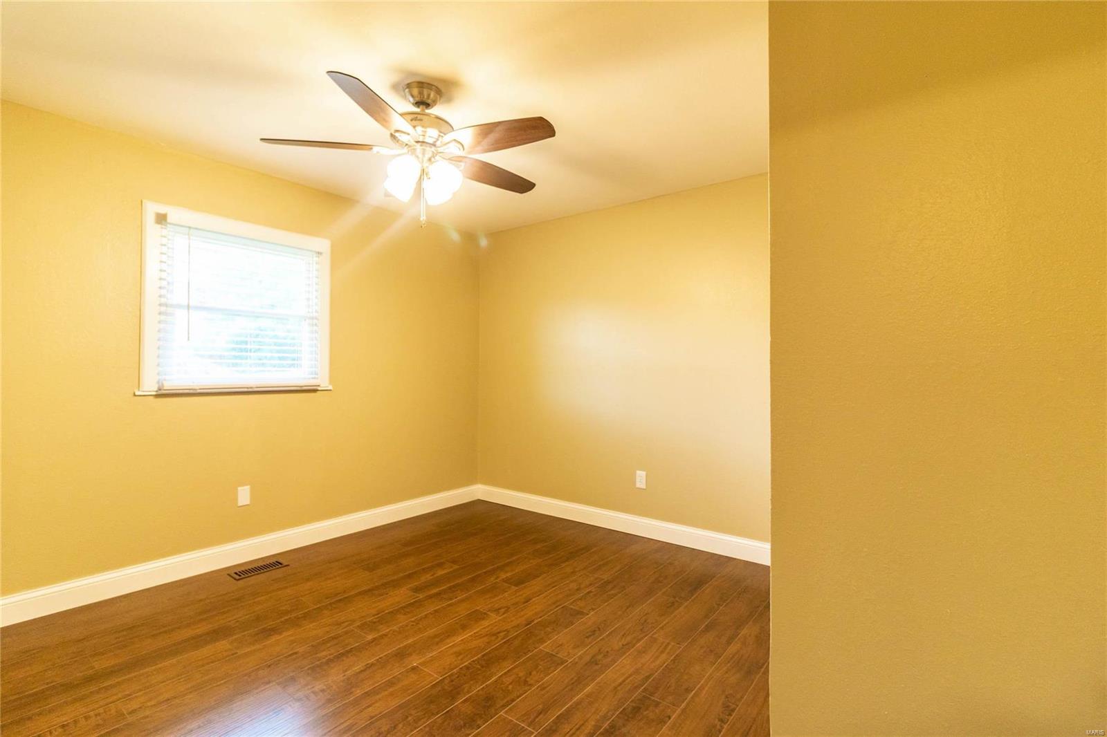 2532 Reveres Route Granite City, IL 62040 - Photo 9 of 17 Gallery Image 9