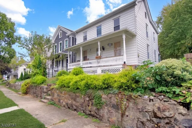 $299,000 | 121 Wall Street, Belvidere, NJ 07823