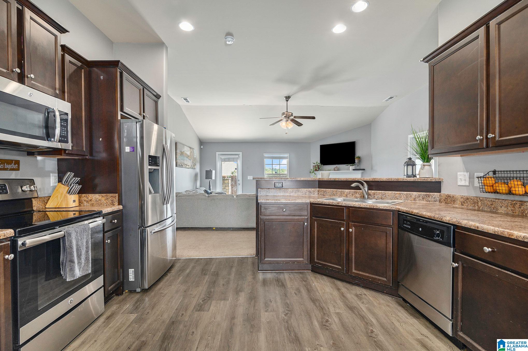 209 Makena Way Alabaster, AL 35007 - Photo 10 of 32 Gallery Image 10