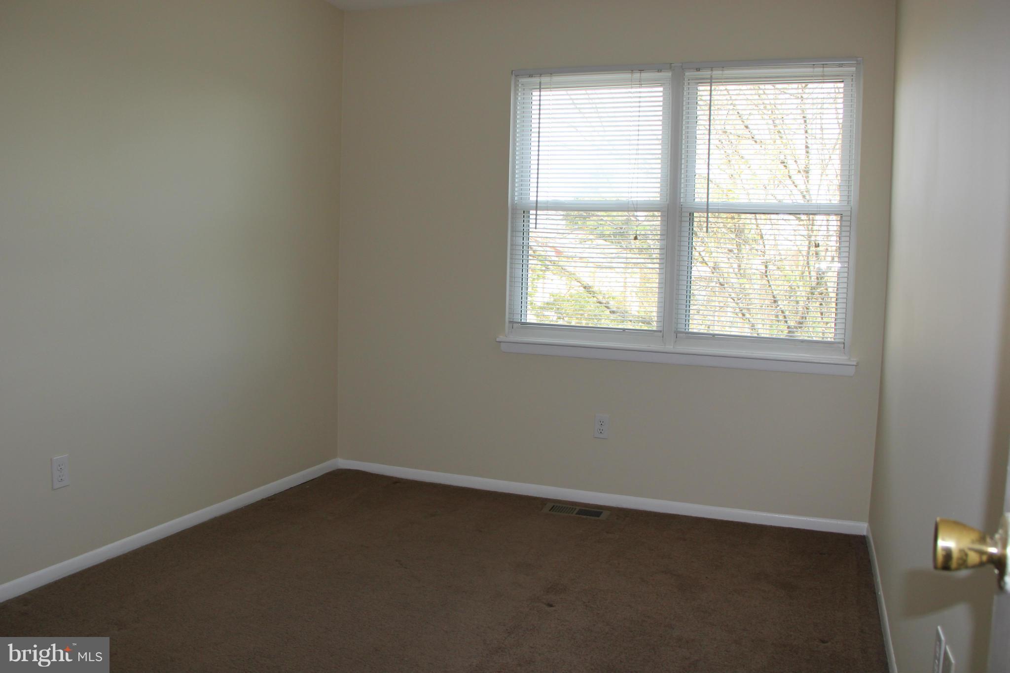 2530 Vineyard Lane Crofton, MD 21114 - Photo 15 of 26 Bedroom 3