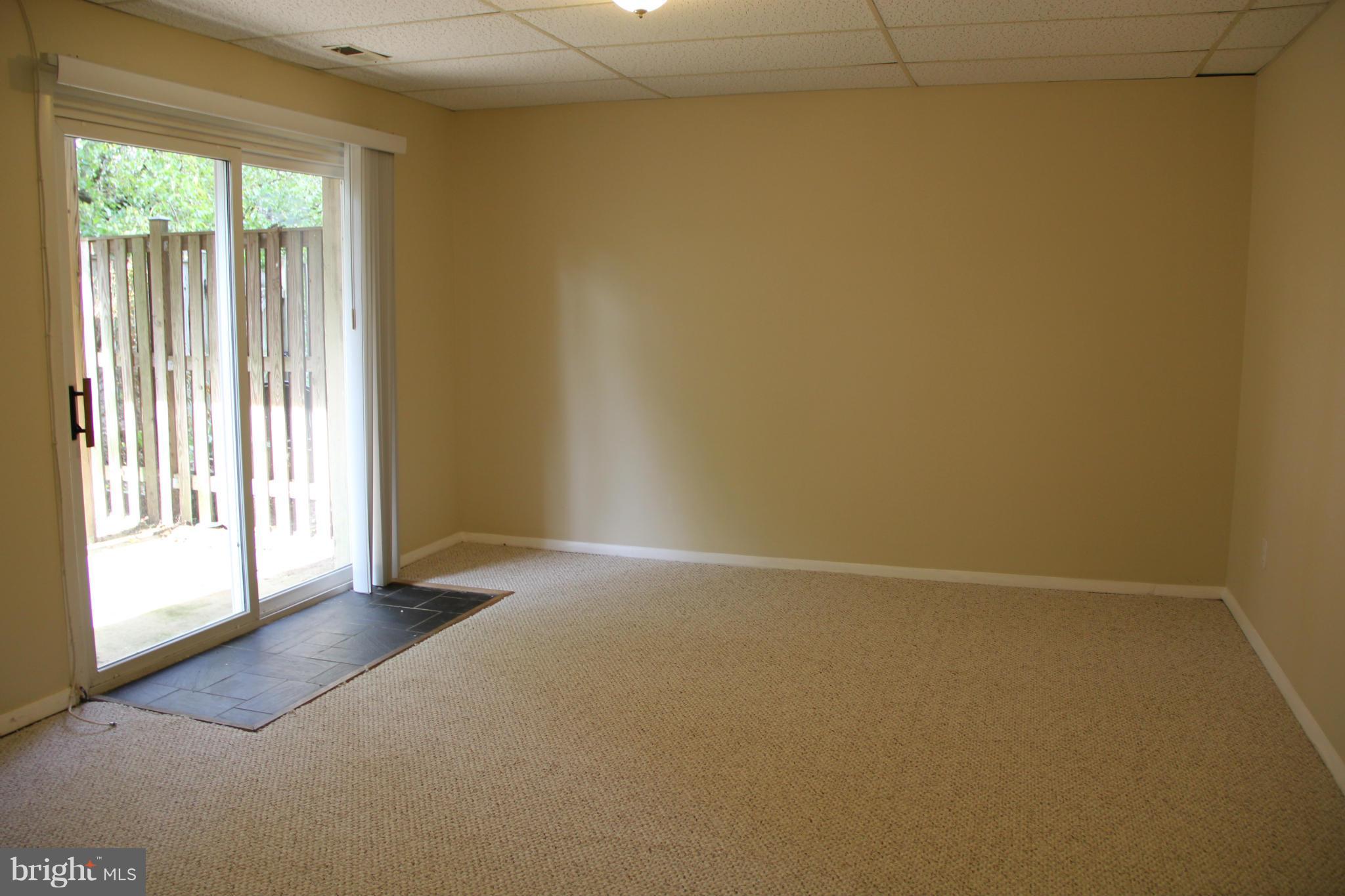 2530 Vineyard Lane Crofton, MD 21114 - Photo 18 of 26 Family Room