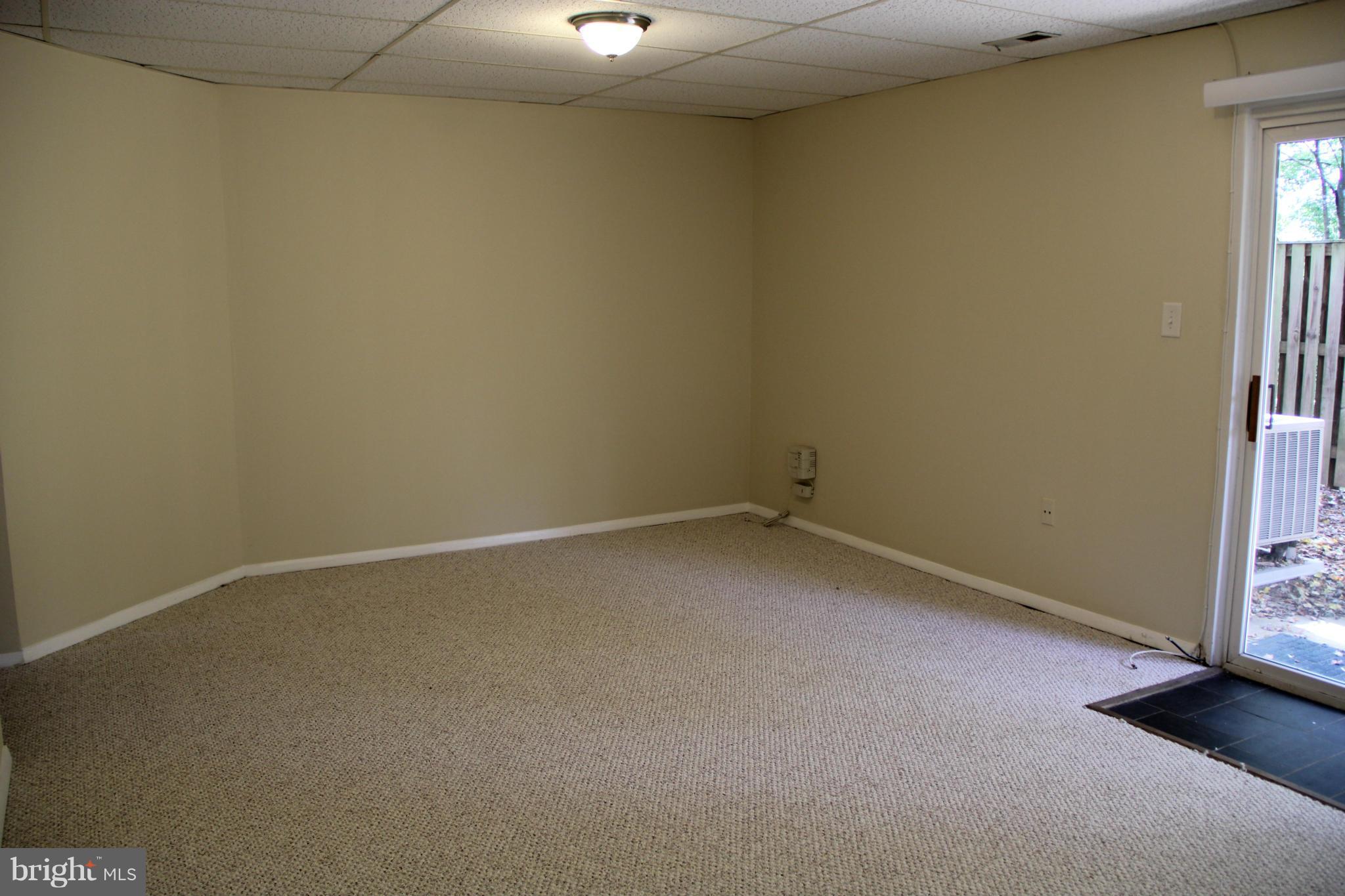 2530 Vineyard Lane Crofton, MD 21114 - Photo 19 of 26 Family Room