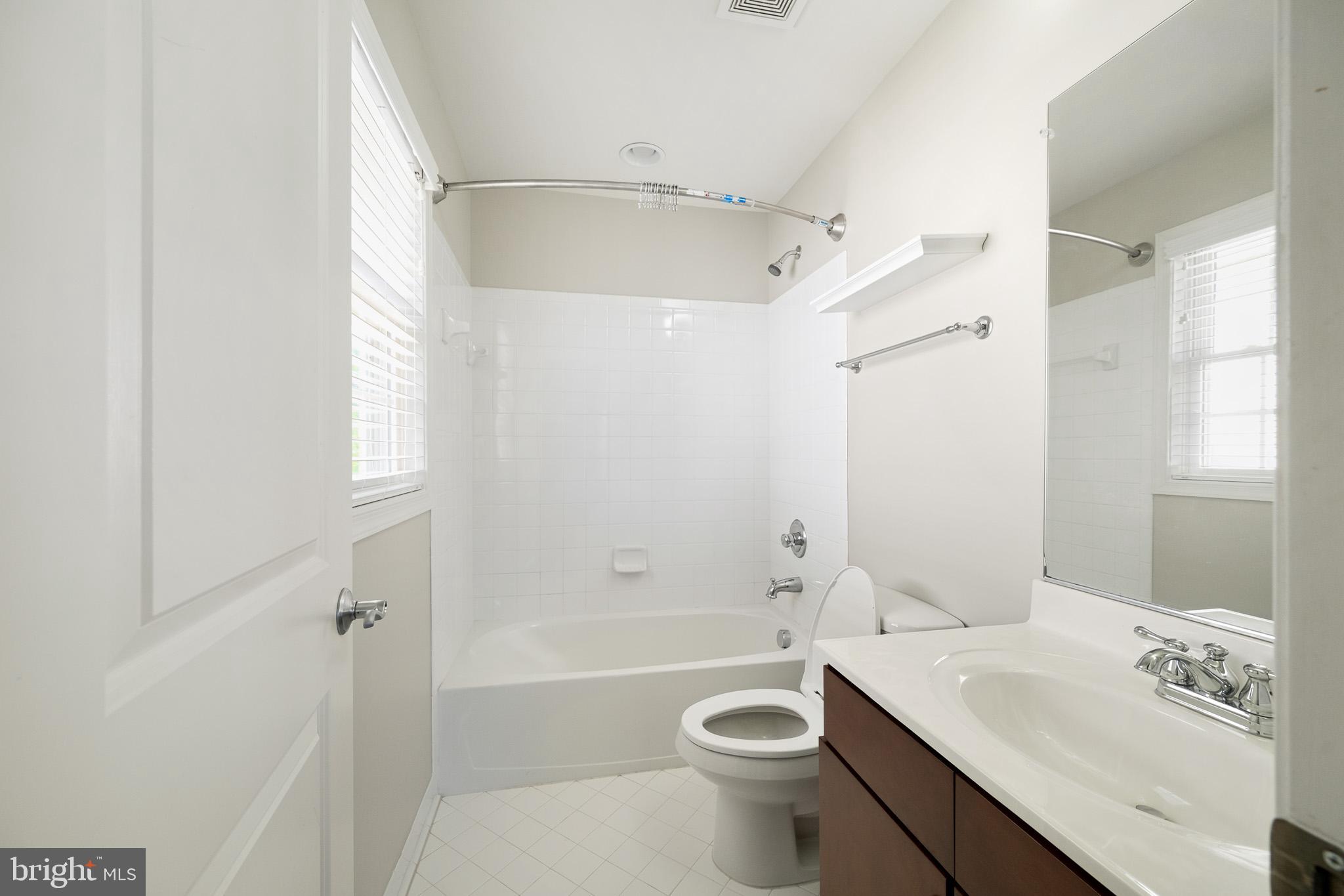 42387 Rising Moon Place Brambleton, VA 20148 - Photo 31 of 58 Private Bathroom