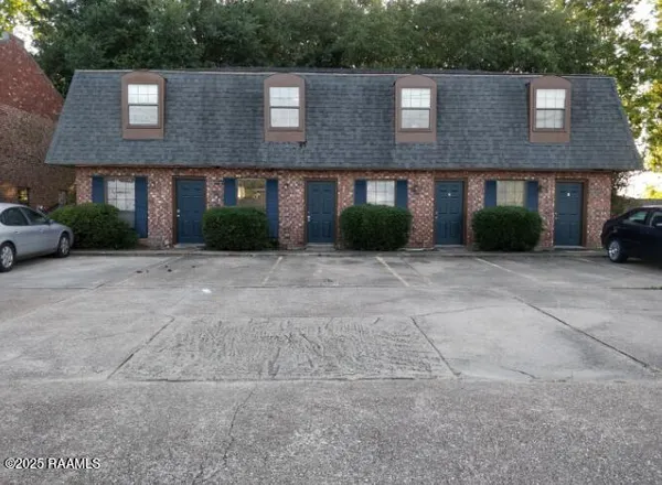 $995 | 502 Chemin Metairie Road, Unit B, Youngsville, LA 70592
