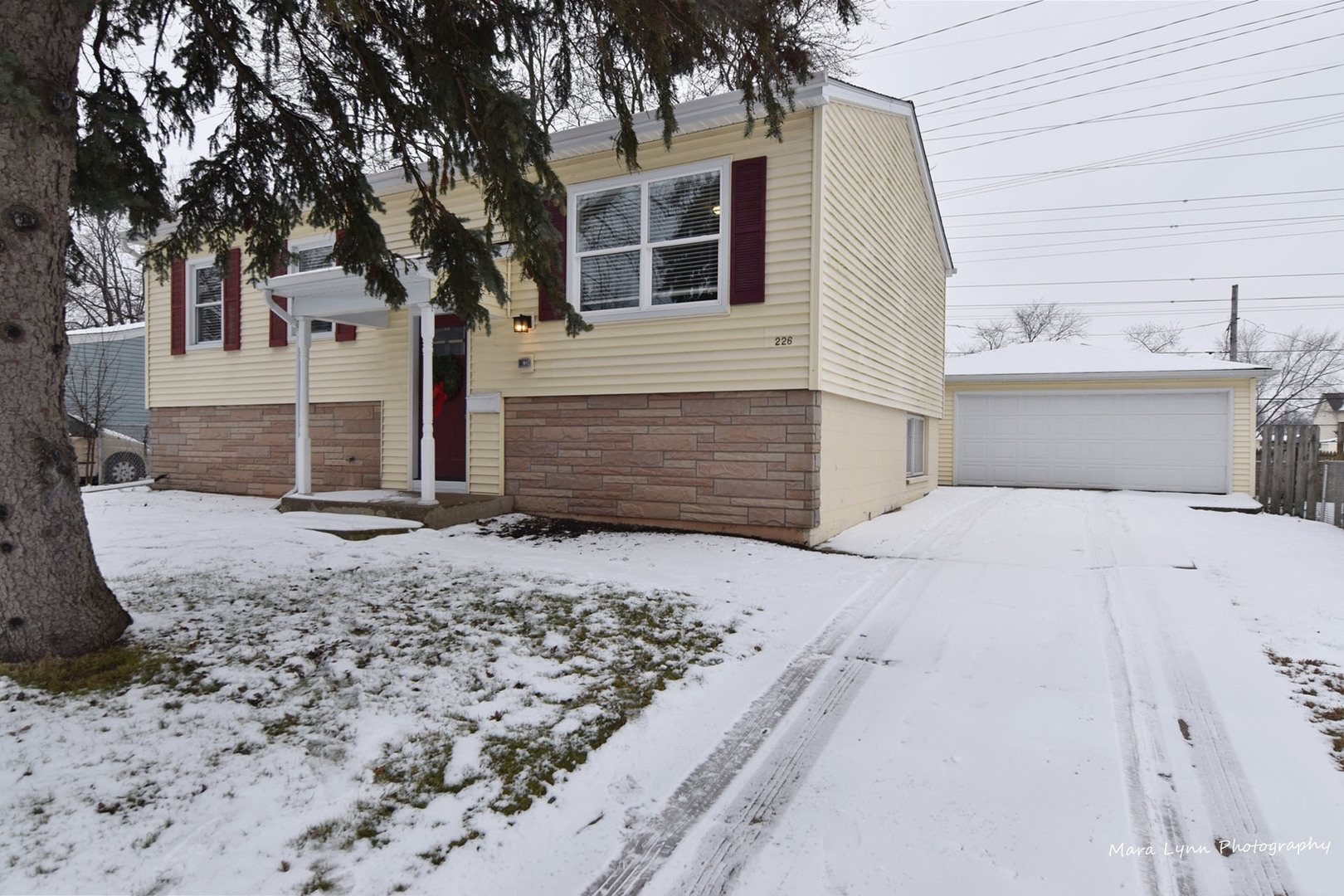 226 Hemlock Avenue Romeoville, IL 60446 - Photo 2 of 29 Gallery Image 2