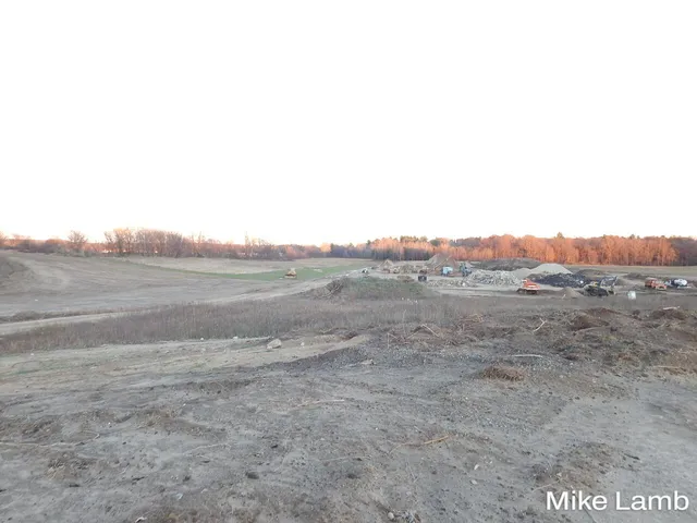 $225,000 | 9340-3 Sparta Avenue Northwest, Sparta, MI 49345