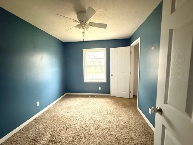 $129,900 | 1311 Whisper Way, Benton, IL 62812