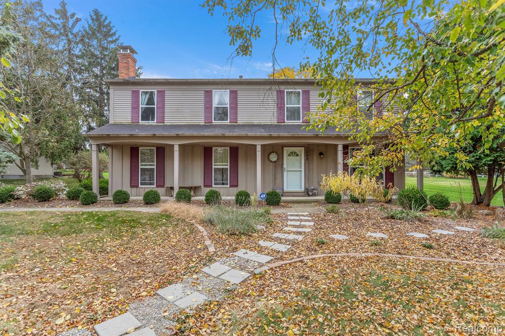 1082 Barneswood Lane Rochester, MI 48306 - Photo 1 of 26