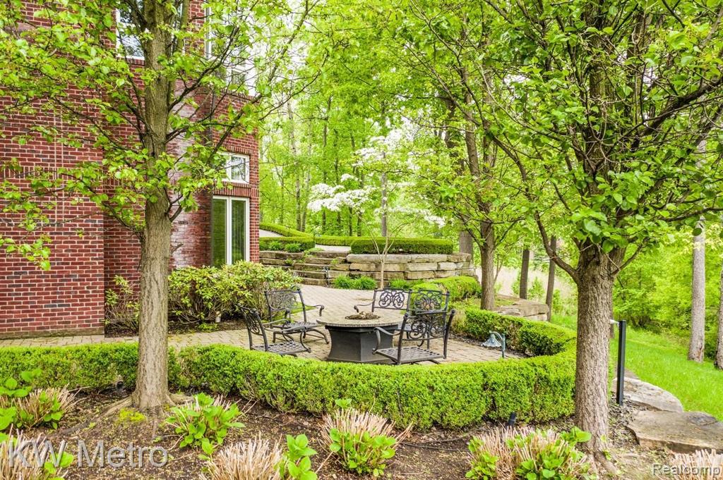 4640 Wind Ridge Court Rochester, MI 48306 - Photo 54 of 59