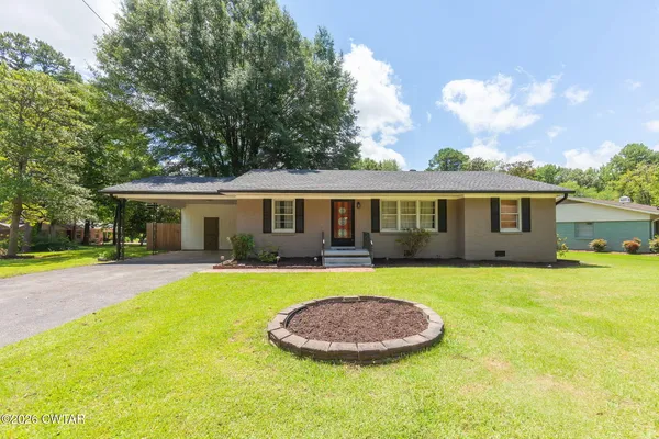 $240,000 | 86 Beechwood Drive, Jackson, TN 38301