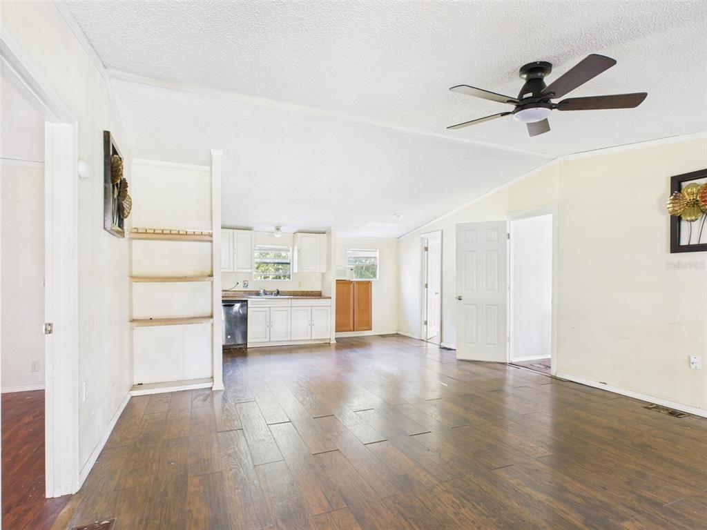 13014 Lincoln Road Riverview, FL 33578 - Photo 11 of 47