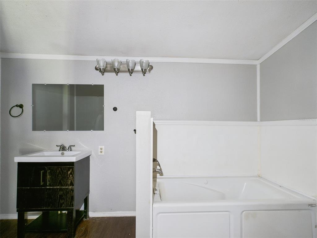 13014 Lincoln Road Riverview, FL 33578 - Photo 19 of 47