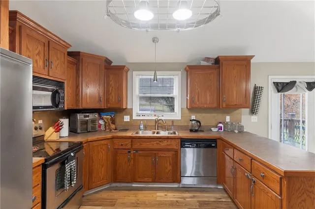 $295,000 | 607 West Haven Drive, Richmond, MO 64085