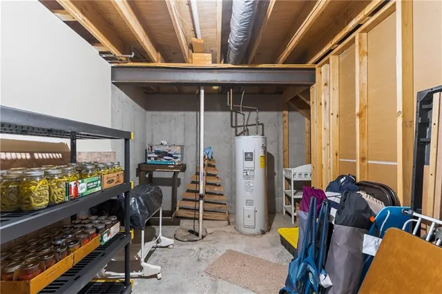 $295,000 | 607 West Haven Drive, Richmond, MO 64085