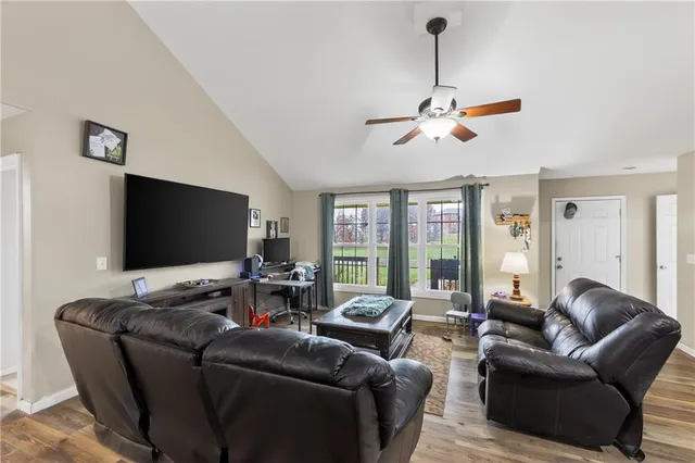 $295,000 | 607 West Haven Drive, Richmond, MO 64085