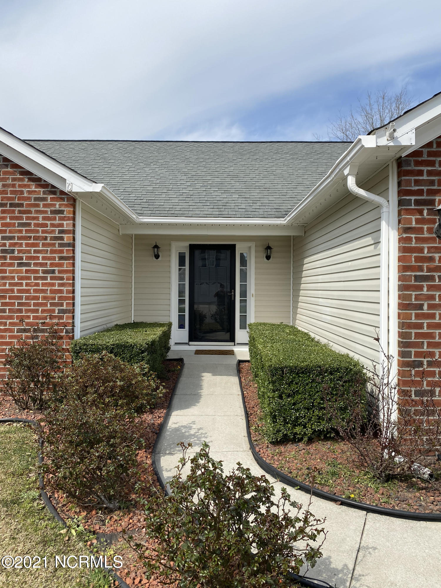 110 Conner Grant Road New Bern, NC 28562 - Photo 2 of 37 110 cg 11