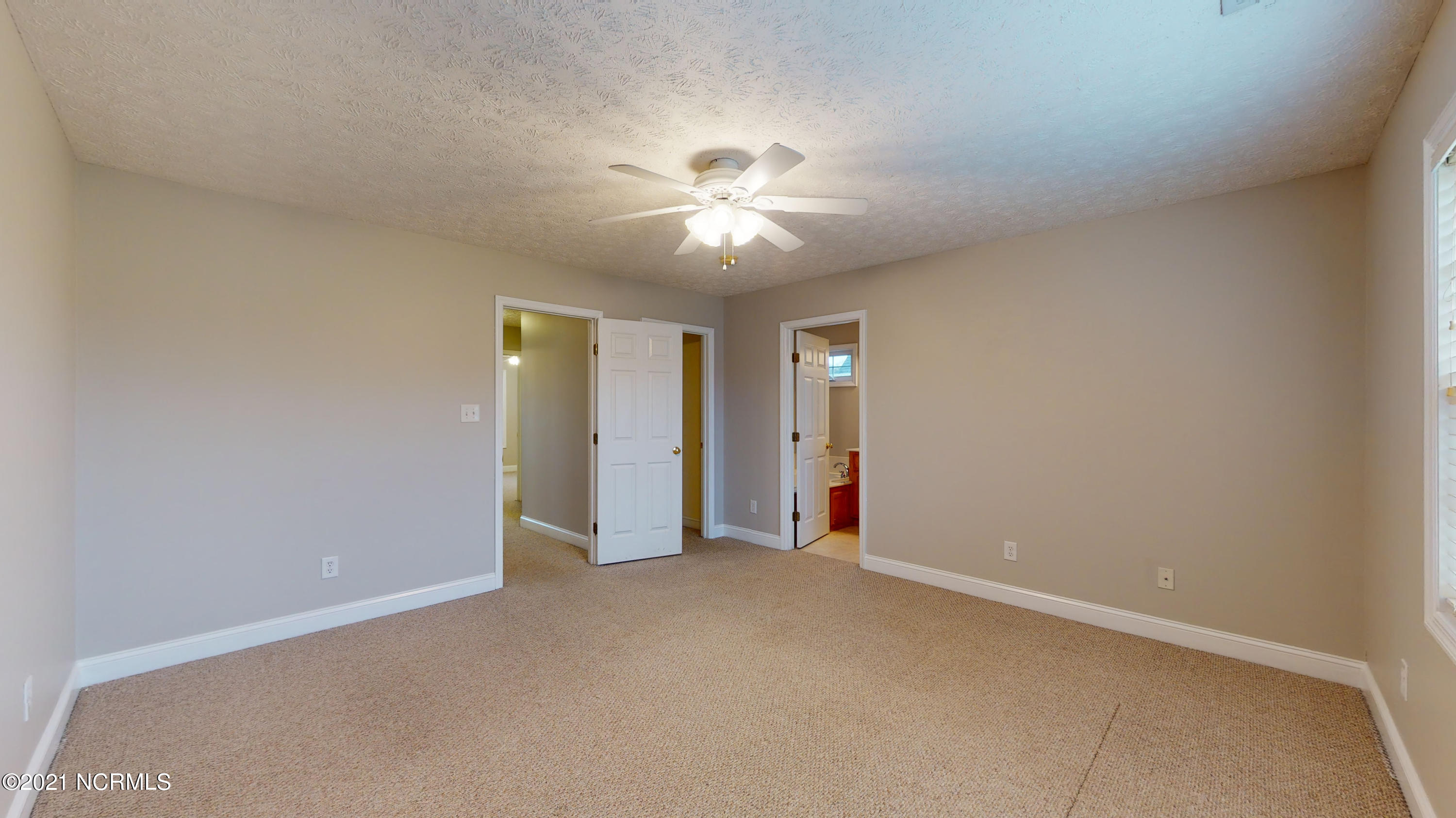 110 Conner Grant Road New Bern, NC 28562 - Photo 23 of 37 110 Conner Grant Rd-15