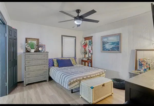 a view of a storage & utility room