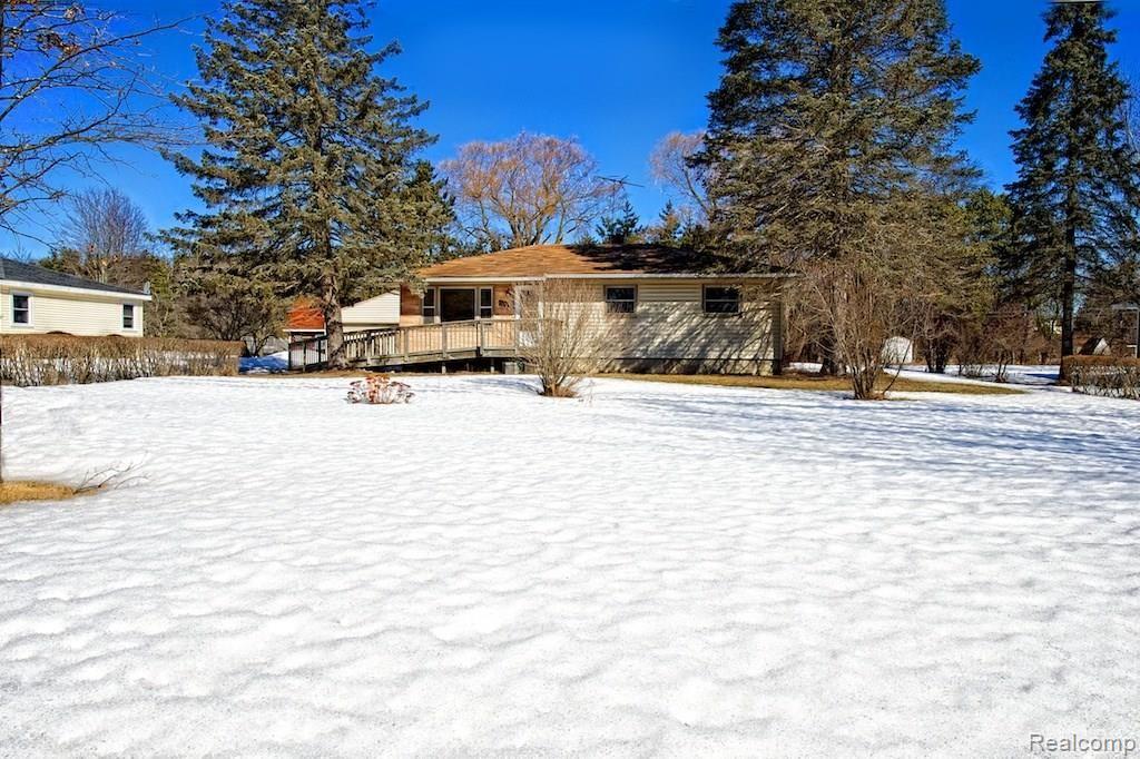 5030 Waldon Road Clarkston, MI 48348 - Photo 26 of 26 DSC_9554.jpg
