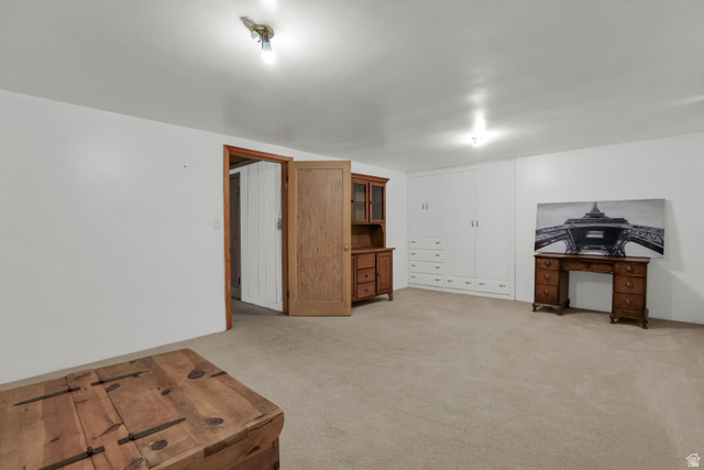 6 Terrace Place Logan, UT 84321 - Photo 24 of 26 Spacious room with light neutral carpeting and white walls