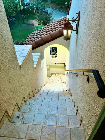 $1,500,000 | 7 Moatwood Court, The Woodlands, TX 77382