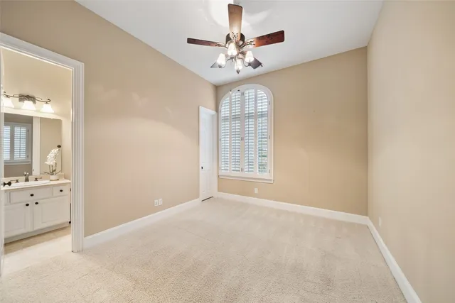 $1,500,000 | 7 Moatwood Court, The Woodlands, TX 77382