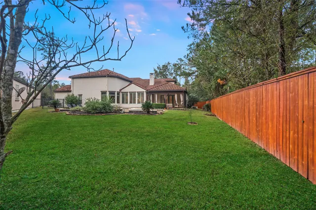 $1,500,000 | 7 Moatwood Court, The Woodlands, TX 77382