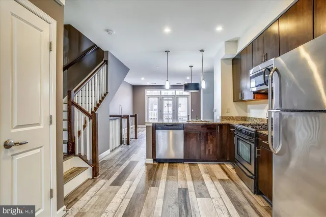 $2,850 | 2526 Sheridan Road Southeast, Washington, DC 20020