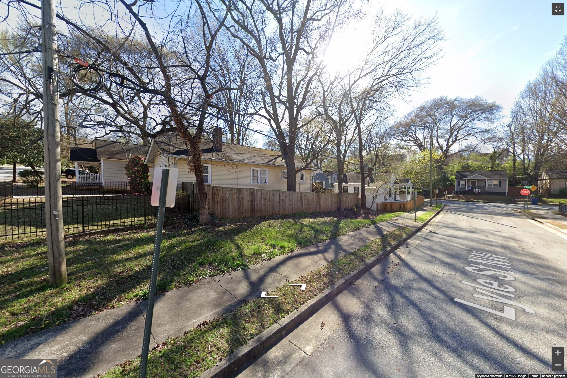 1267 Lyle Place Northwest, Unit 1267 Atlanta, GA 30318 - Photo 5 of 8 a view of a park with pathway