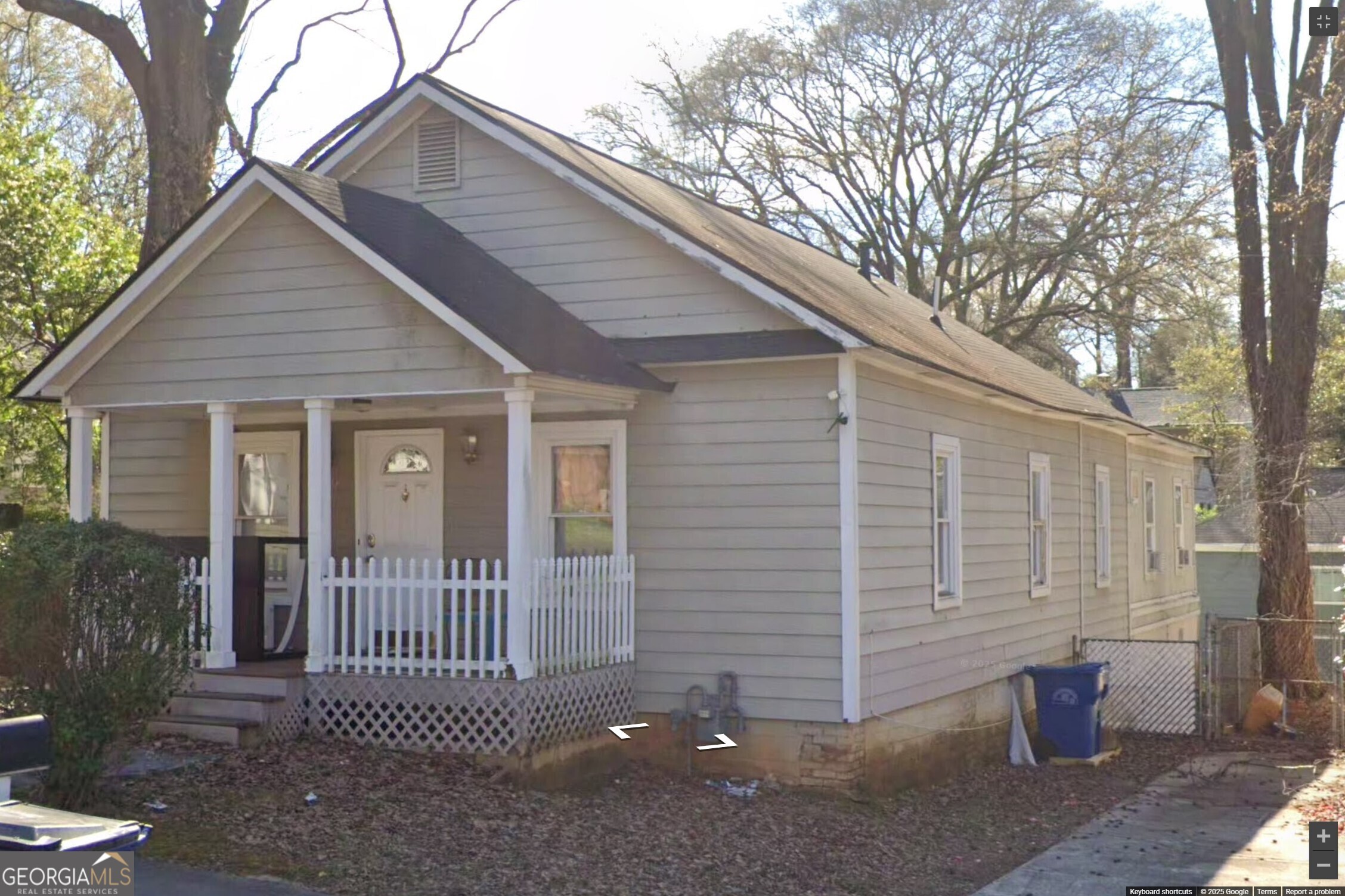 1267 Lyle Place Northwest, Unit 1267 Atlanta, GA 30318 - Photo 7 of 8 a porch with seating space