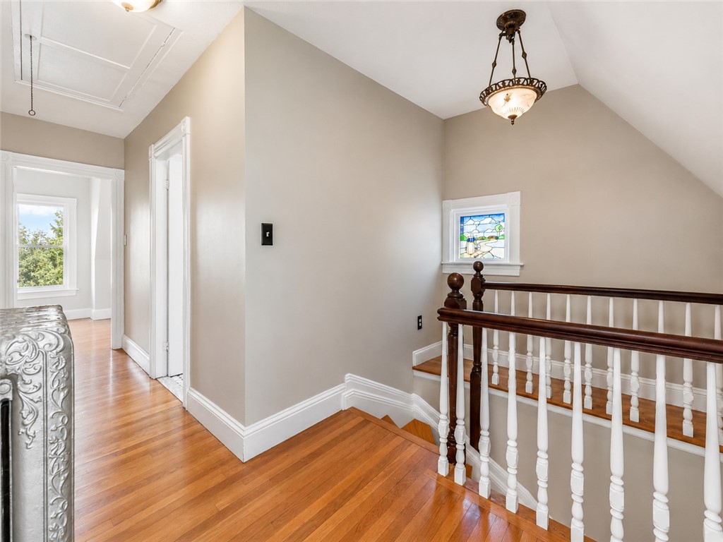 225 Hunts Avenue Pawtucket, RI 02861 - Photo 22 of 35