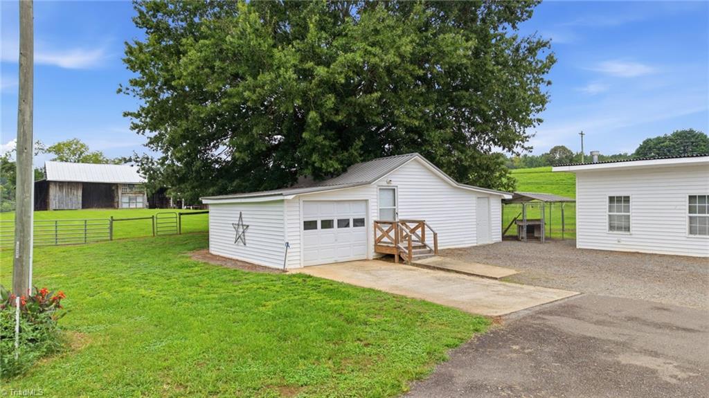 1824 Binkley Road East Bend, NC 27018 - Photo 39 of 49 Gallery Image 39