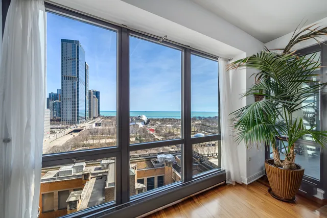 $1,500,000 | 130 North Garland Court, Unit 1411, Chicago, IL 60602