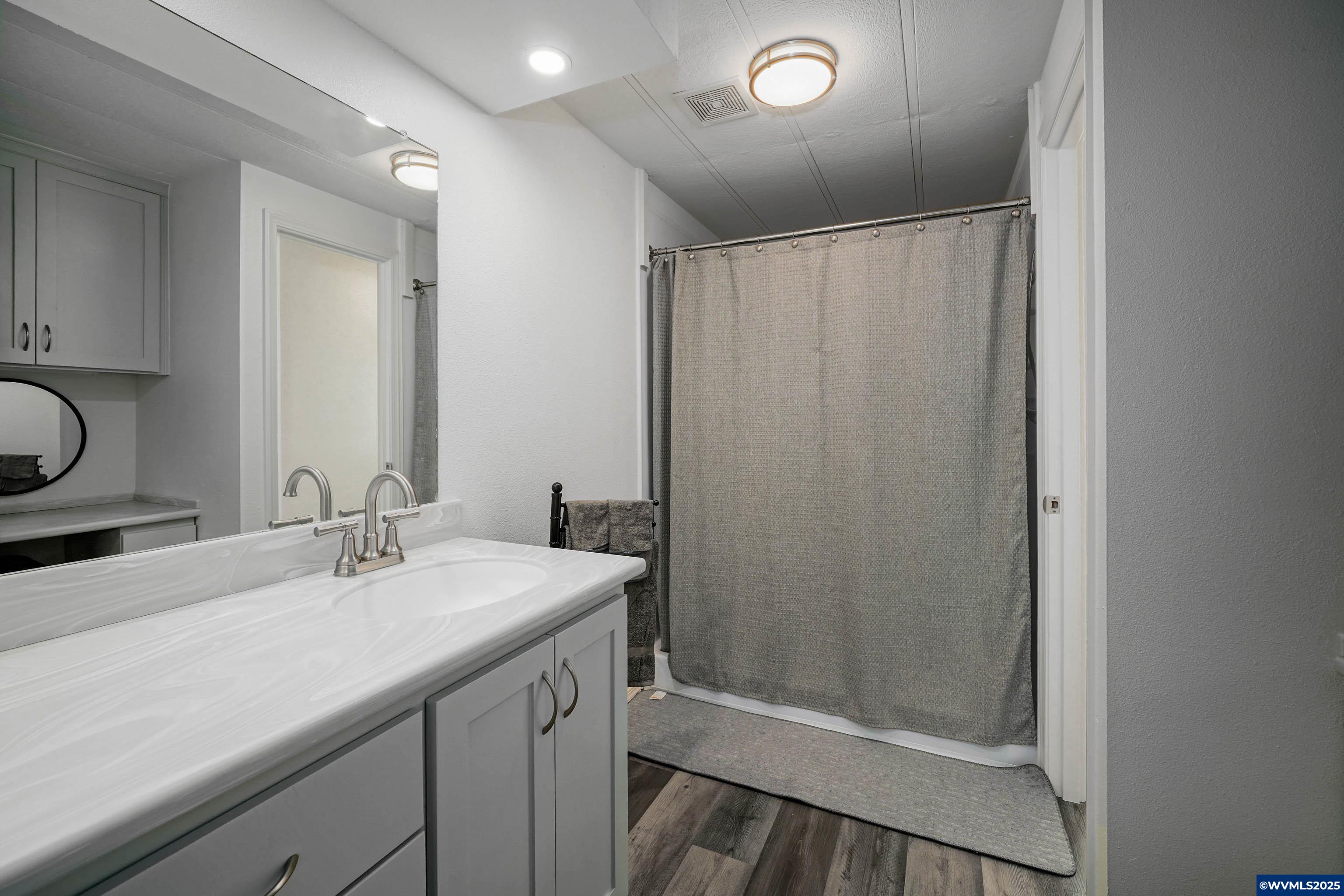 5422 Portland Road Northeast, Unit 55 Salem, OR 97305 - Photo 23 of 37