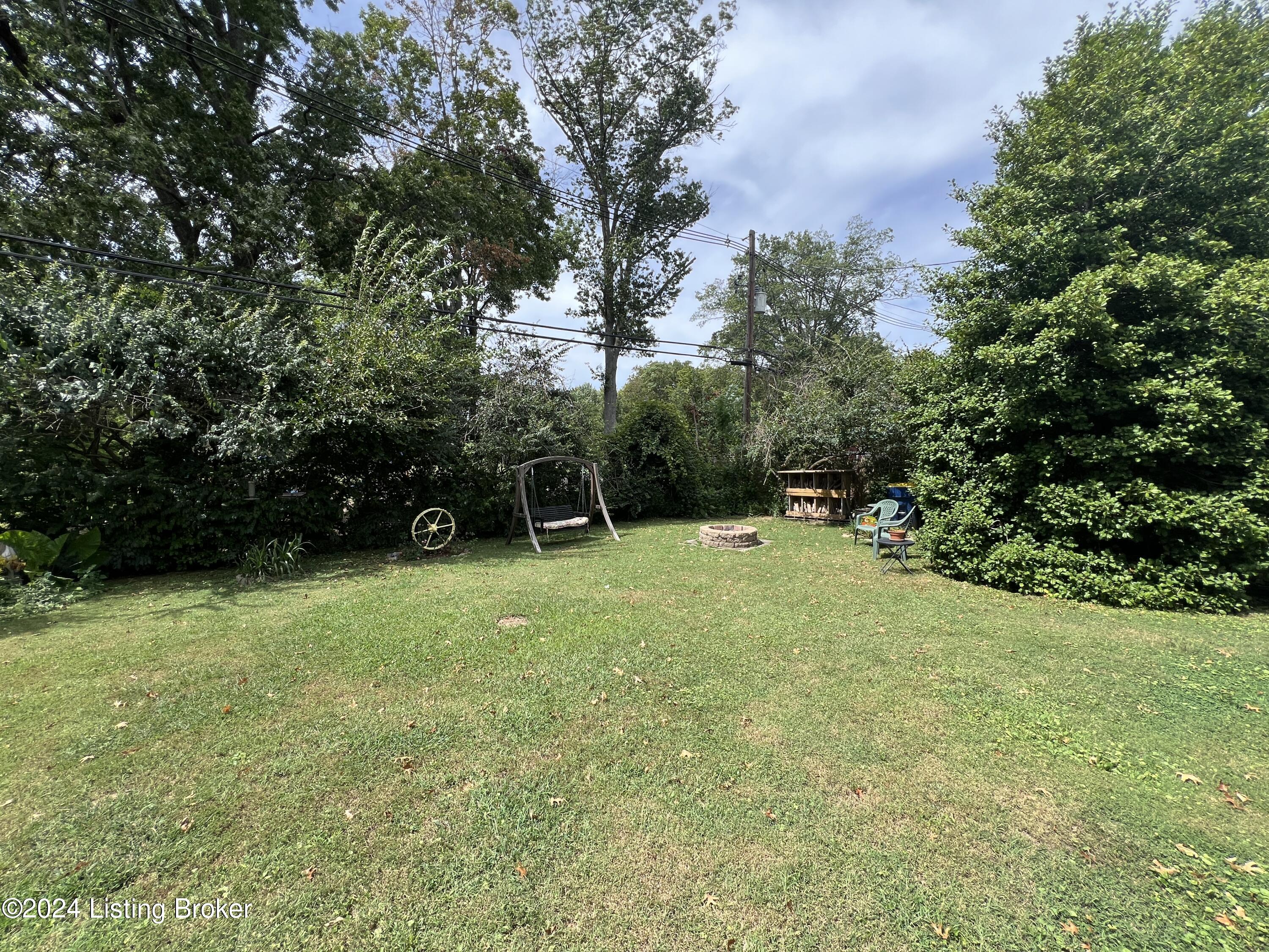 126 Blue Ridge Road Louisville, KY 40223 - Photo 37 of 88 126 Blue Ridge Rd - Backyard