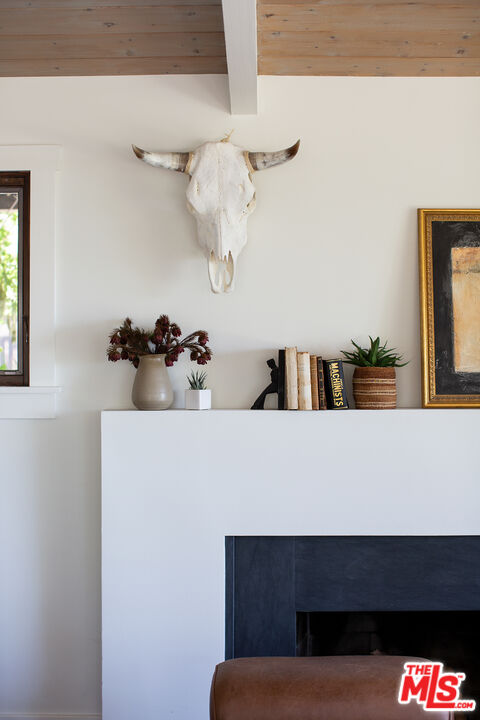 243 Taos Road Altadena, CA 91001 - Photo 5 of 32