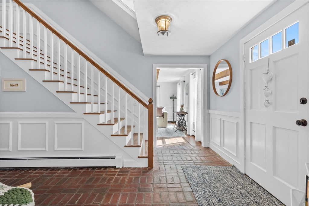 57 Whitewood Road Milford, MA 01757 - Photo 15 of 40 a view of entryway