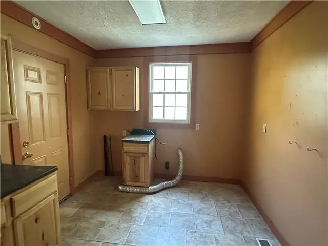 a view of a storage & utility room