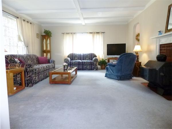25 Bellevue Road Lynn, MA 01904 - Photo 2 of 11 Gallery Image 2