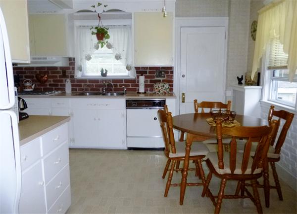 25 Bellevue Road Lynn, MA 01904 - Photo 3 of 11 Gallery Image 3