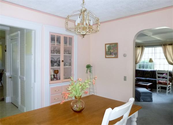 25 Bellevue Road Lynn, MA 01904 - Photo 5 of 11 Gallery Image 5